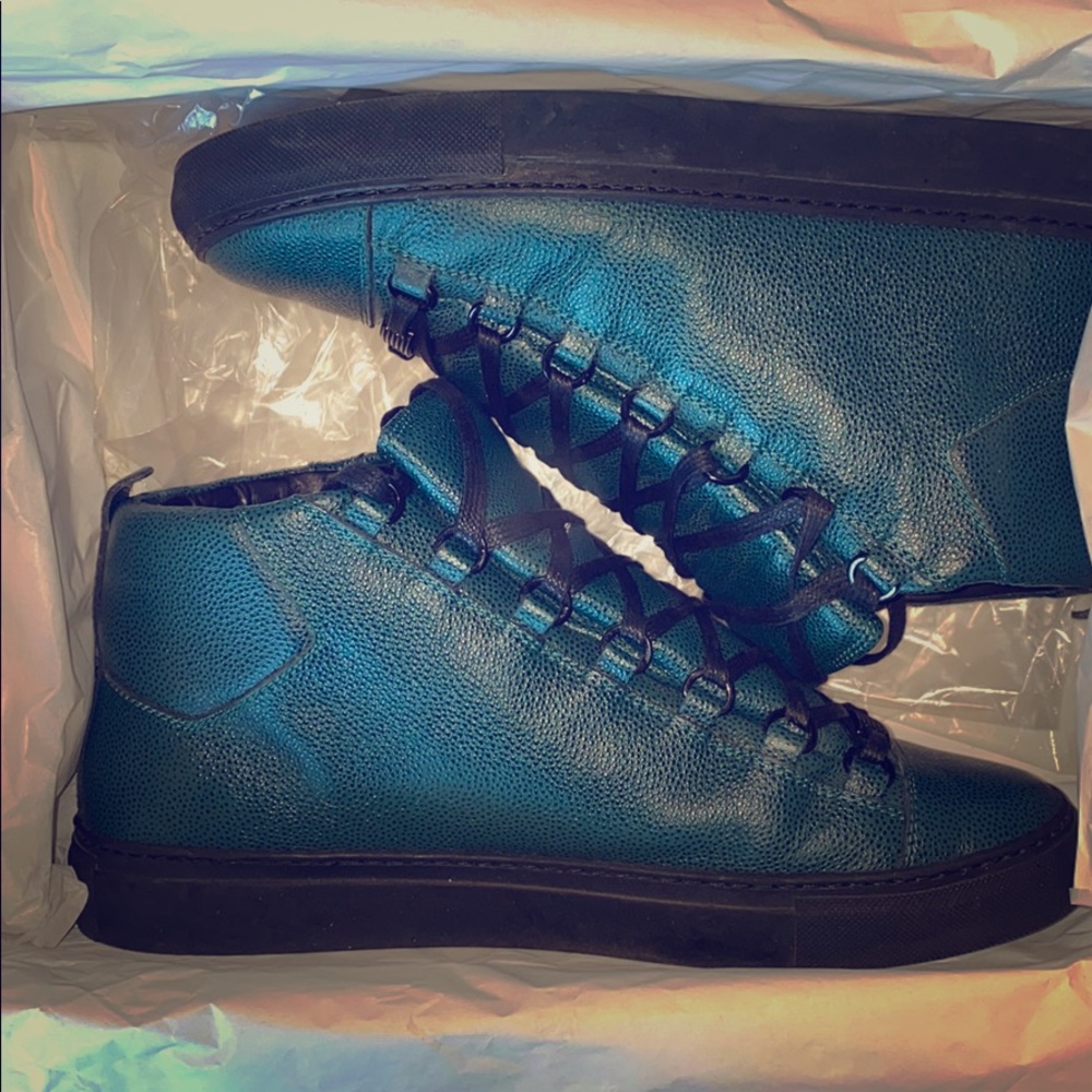 BALENCIAGA Arena Sneakers - Green Embossed 42